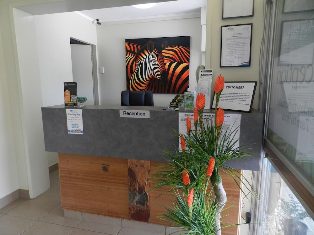 בונדברג Golden Palms Motor Inn מראה חיצוני תמונה